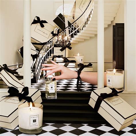 jo malone complimentary gift wrapping.